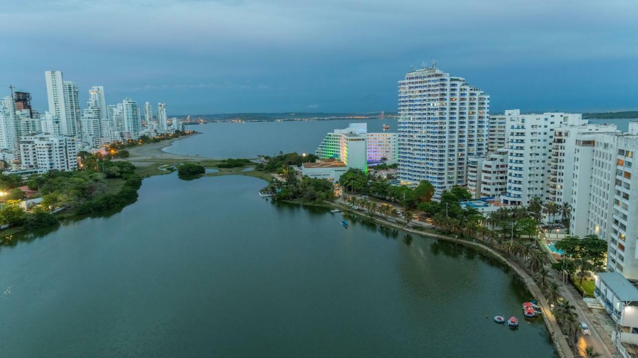 Poseidon Lake Apartments Cartagena Exterior photo