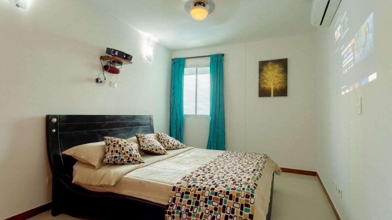 Poseidon Lake Apartments Cartagena Exterior photo